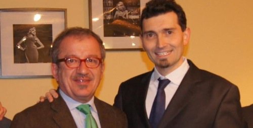 Il sindaco di Vigevano Andrea Sala (a destra) con Bobo Maroni (a destra pure lui).