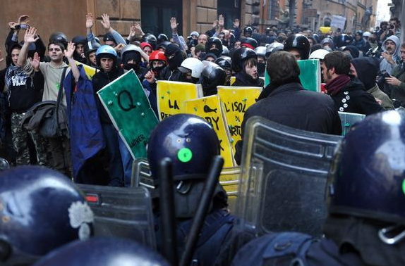 Our novel Q clashes with the cops in Rome