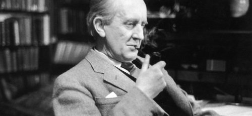 J R R Tolkien nel 1956