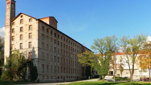 Schio: la Fabbrica Alta - tappa del Révolution touR