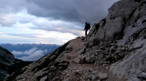 Ore 19 circa del 16 agosto 2014. Natale aka Vecio Baeordo sul Triglav, quota 2200 circa, in cammino verso il rifugio Planika. Foto di WM1. 