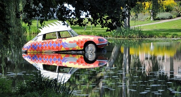 «Ma... Quella è l'Autopesce dei Cantalamappa?! Nel lago Pozzangherone?! Ma allora ci siete stati davvero???»