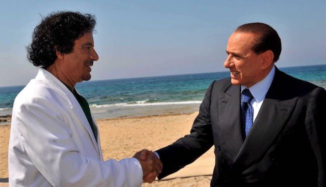 Berlusconi e Gheddafi all'inaugurazione del gasdotto Greenstream