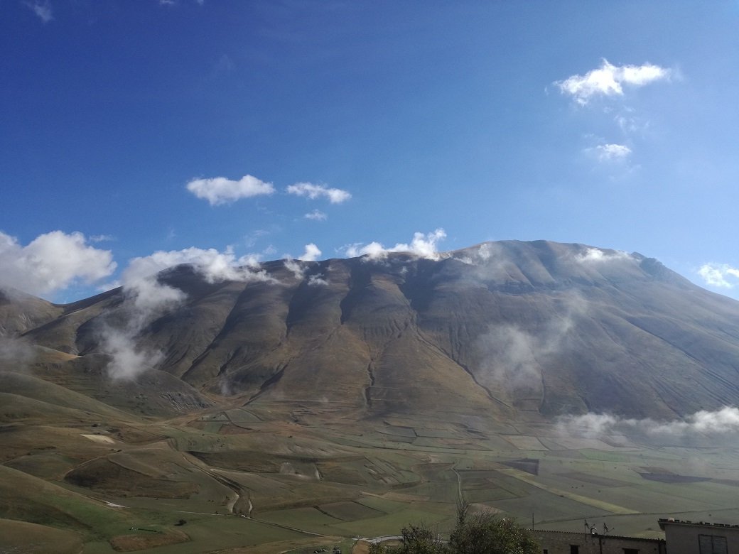 Monte Vettore visto da Castelluccio di Norcia.