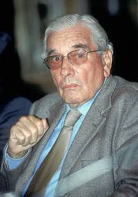 Mario Cervi