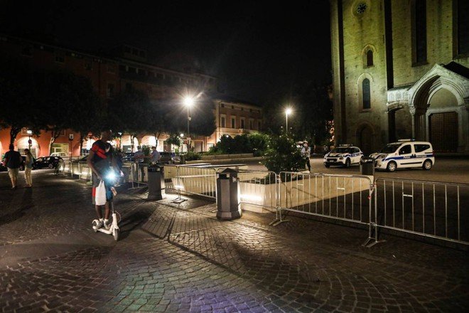 Faccio la porca alla piscina del centro benessere