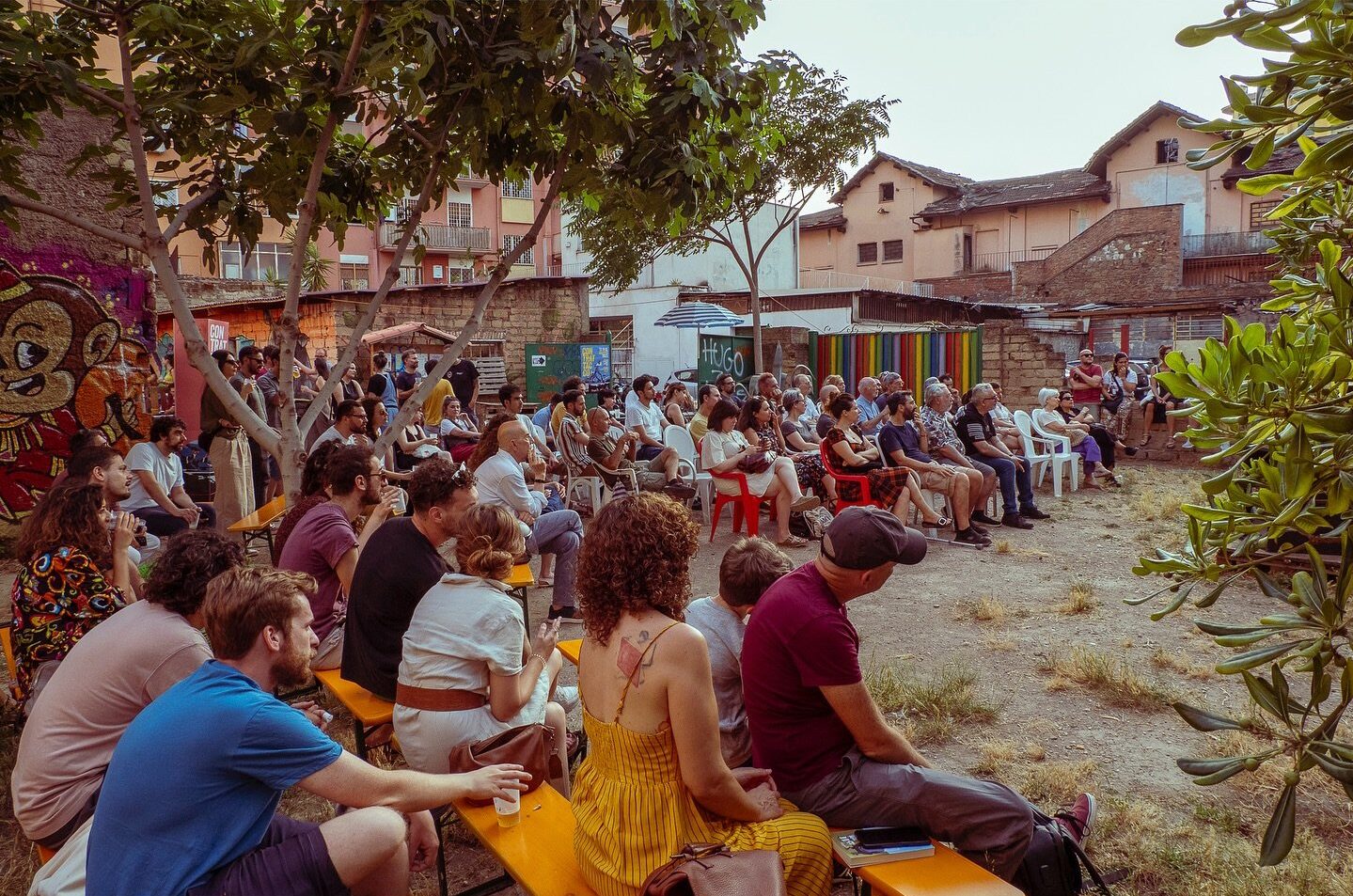 Presentando libri in Italia, si creano anche momenti così.