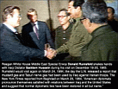 Rumsfeld stringe la mano a Saddam